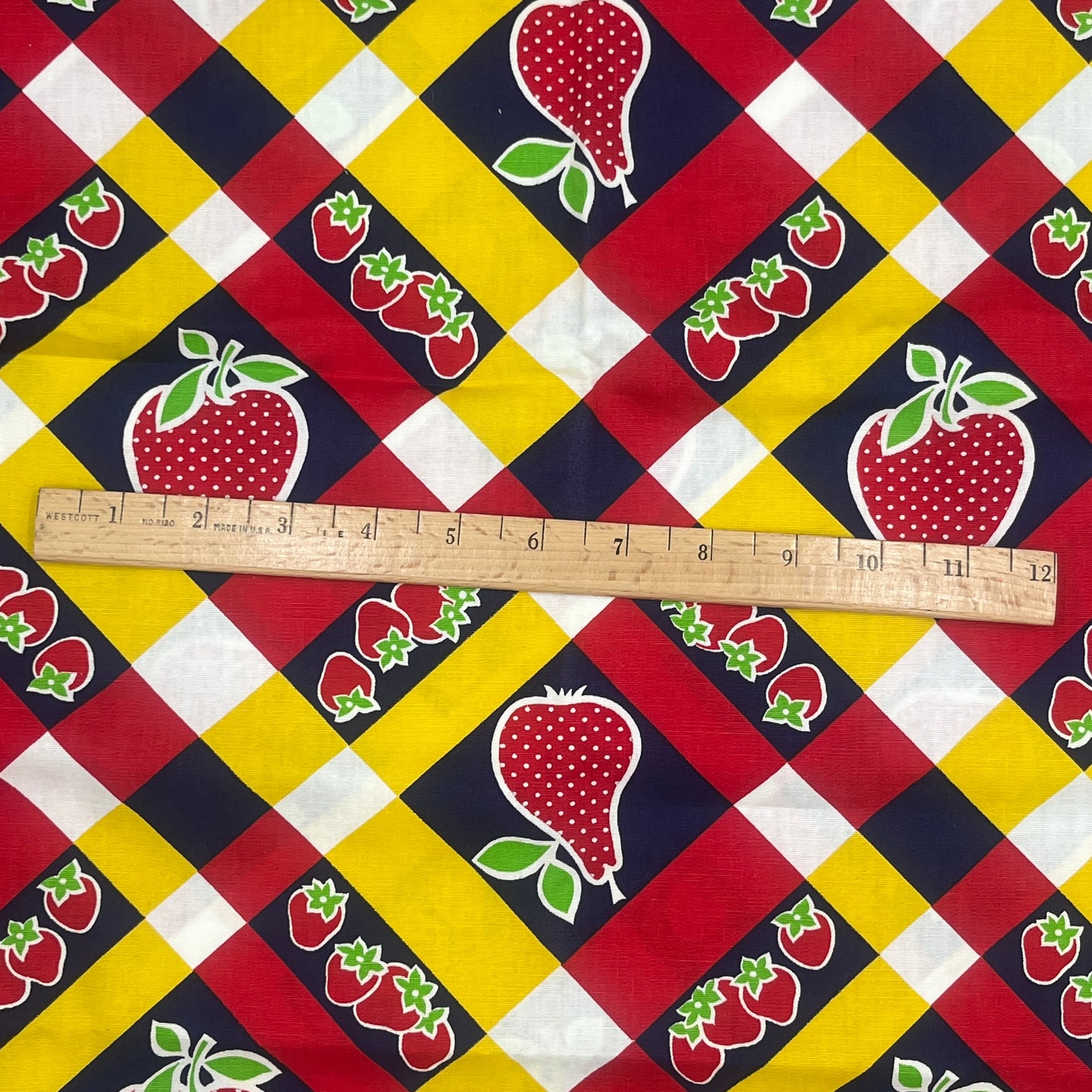 9/10 Yard Retro Picnic Plaid, Strawberries & Apples, Quilting Cotton