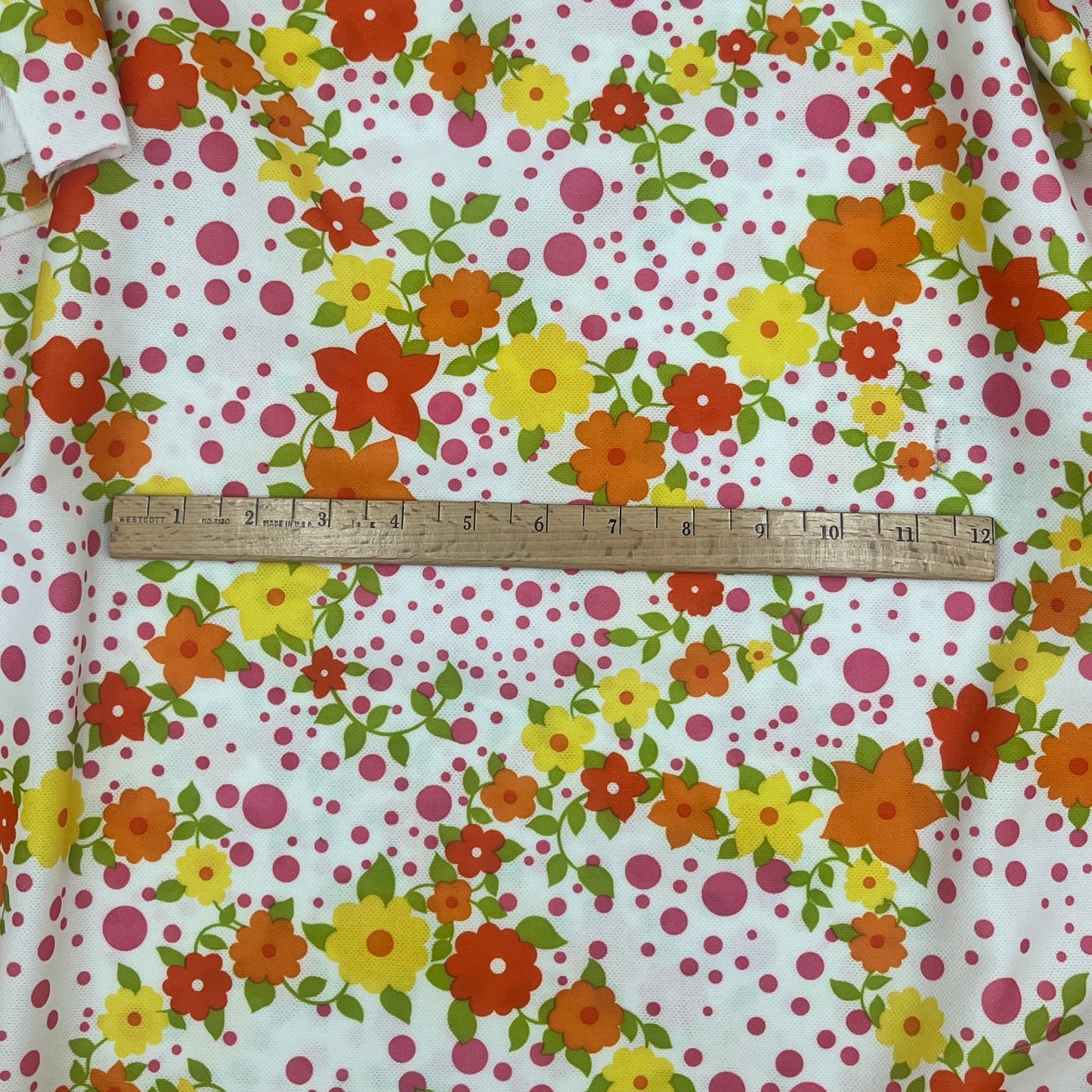 1 2/3 Yards Vintage Flower Pop Poly Knit