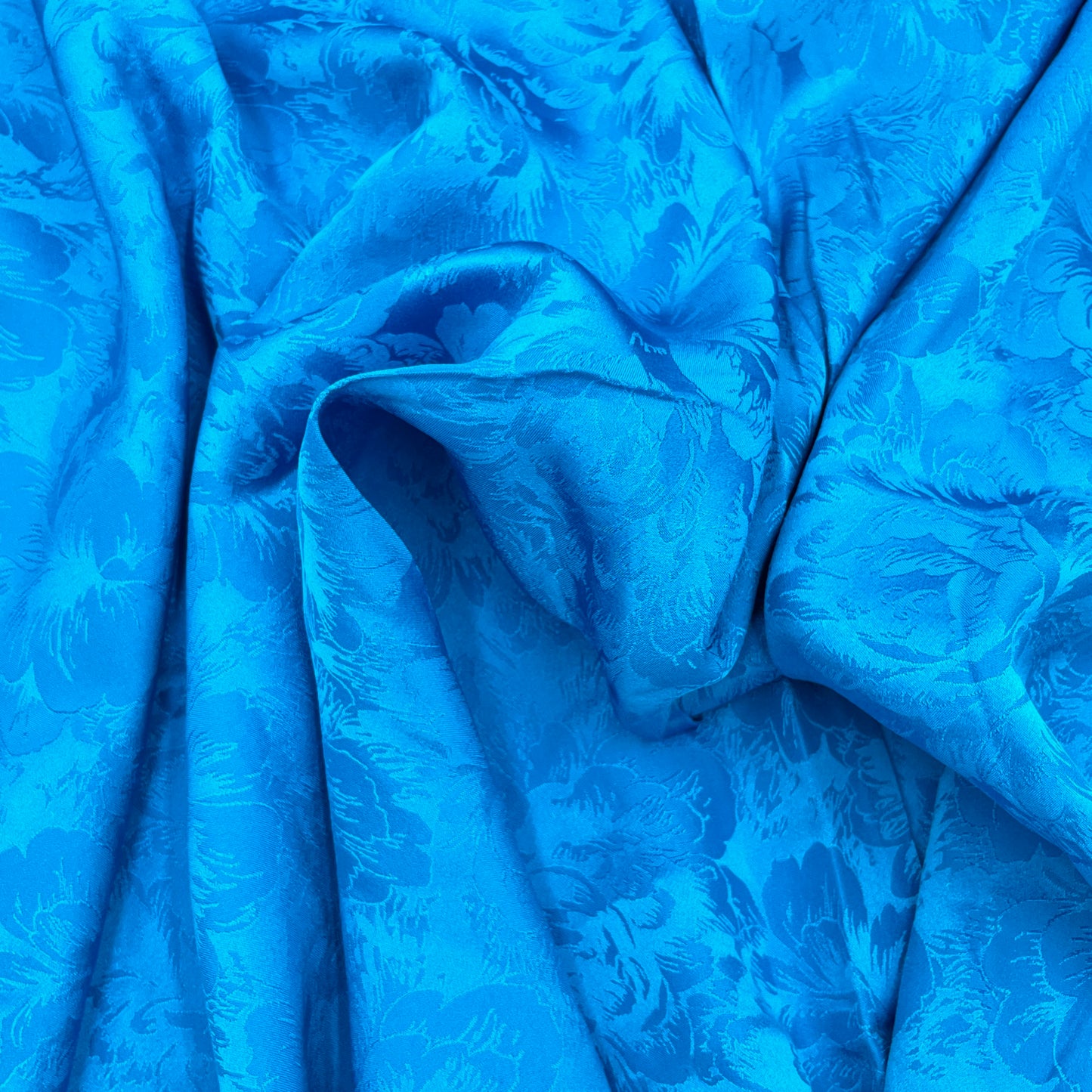 2 2/3 Yards Polyester Silky