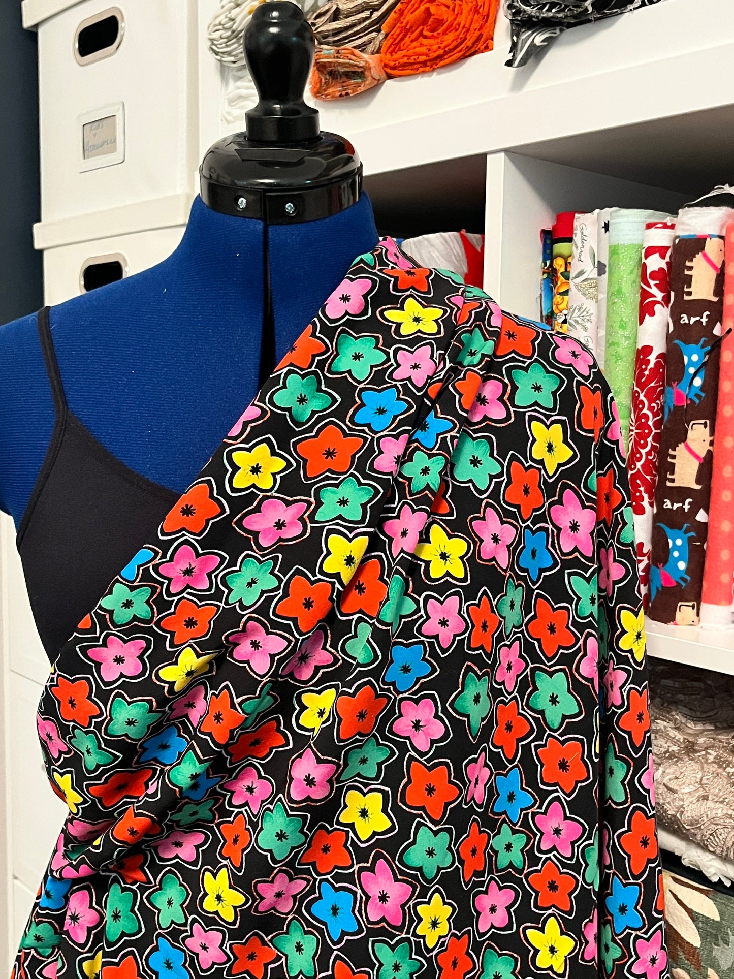 1 8/10 Yard Bright Neon Floral, Rayon