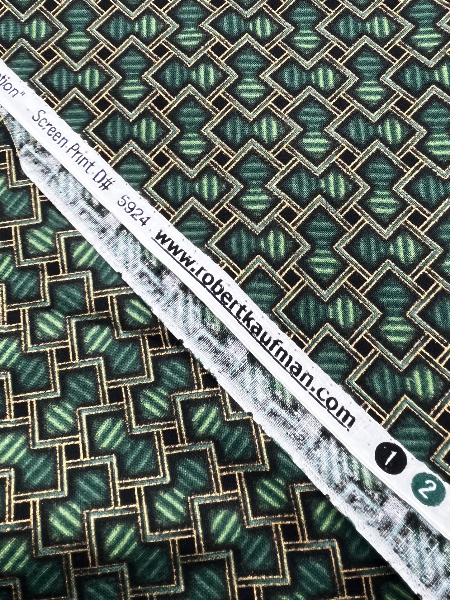 1 1/4 Yard Robert Kaufman, Metallic Geometric, Premium Quilting Cotton