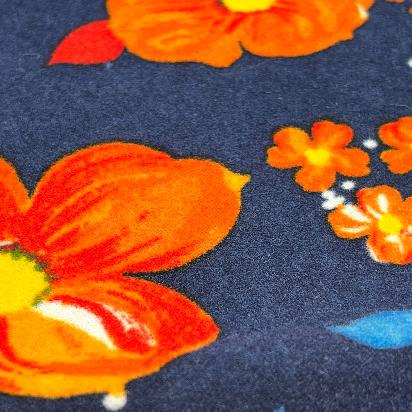 1 8/10 Yards Polyester, Vintage