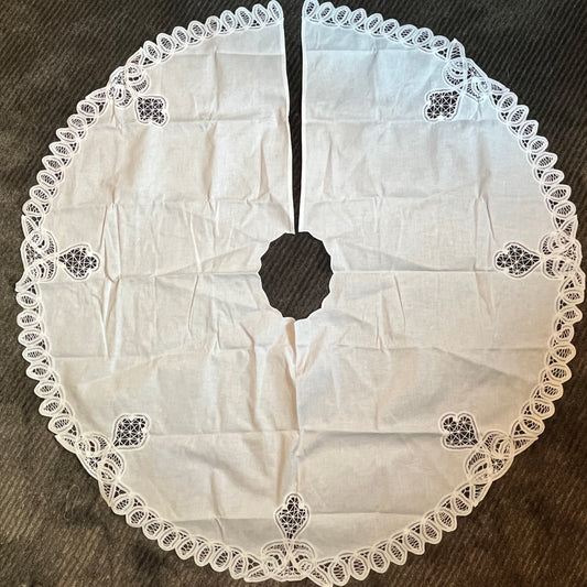 Battenberg Lace Tree Skirt, 36-Inch Round