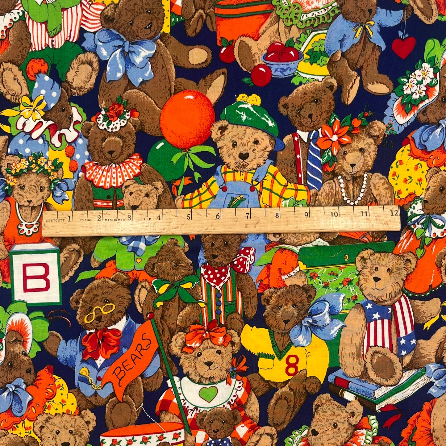 1 Yard Teddy Bears Parade Print, Premium Quilting Cotton
