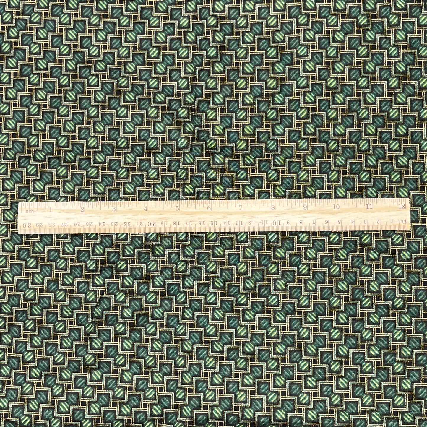 1 1/4 Yard Robert Kaufman, Metallic Geometric, Premium Quilting Cotton