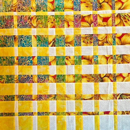 Unfinished Quilt Top – Yellow Lily Checkerboard (30” x 35”)