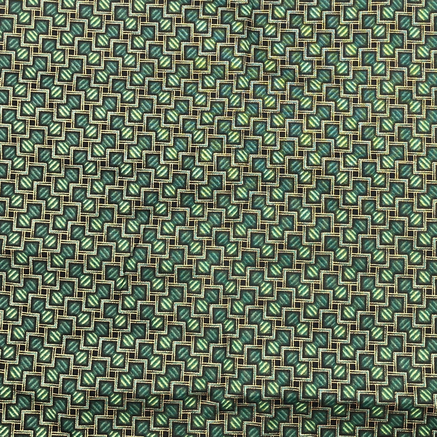 1 1/4 Yard Robert Kaufman, Metallic Geometric, Premium Quilting Cotton