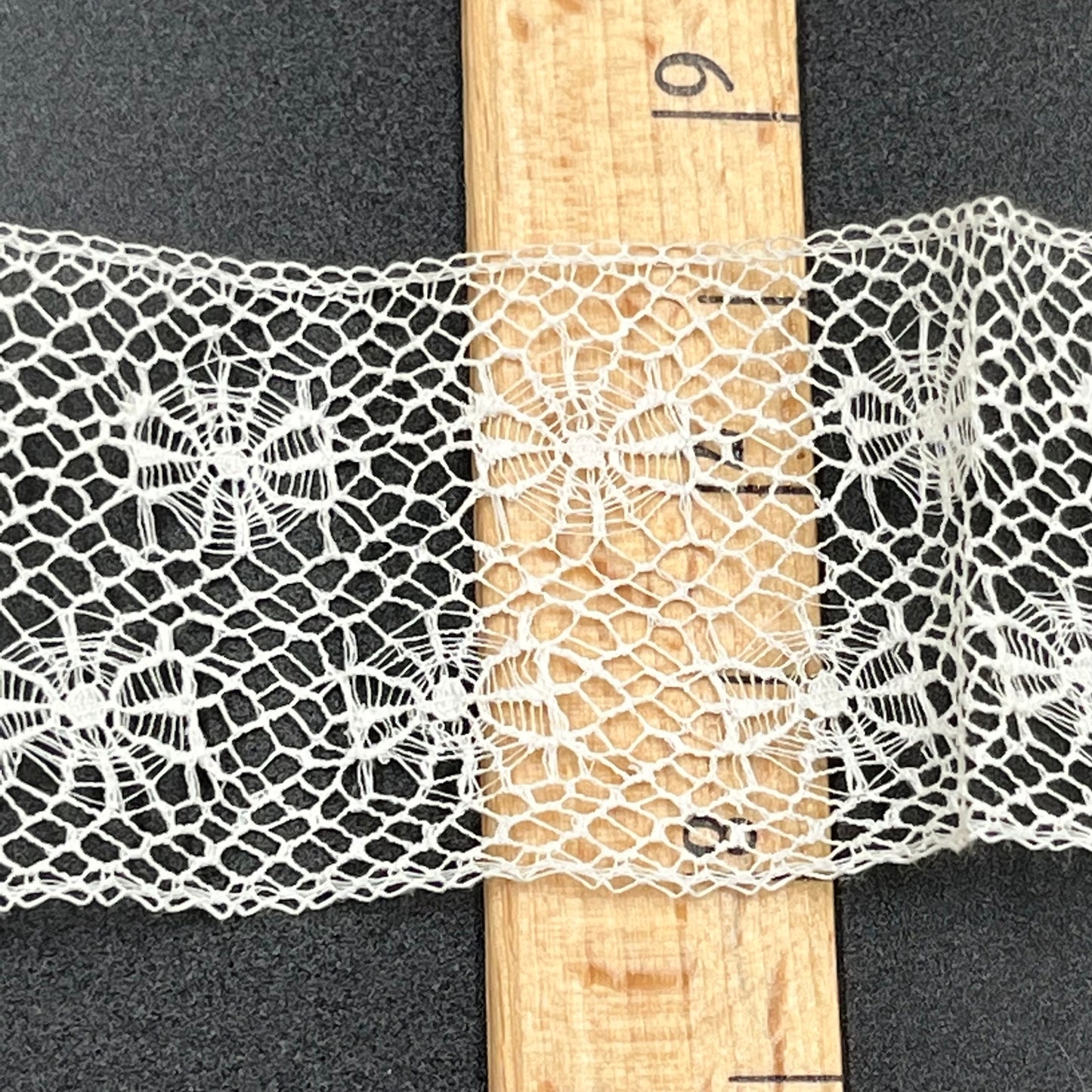 3 Yards Flat Lace, Vintage
