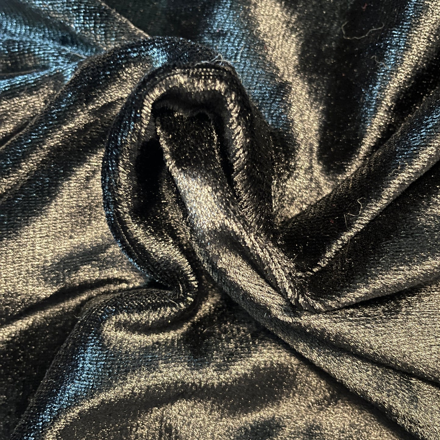 2 Yards Velvet, Black